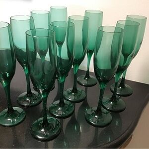 Vintage Libbey set of 11 emerald green flutes